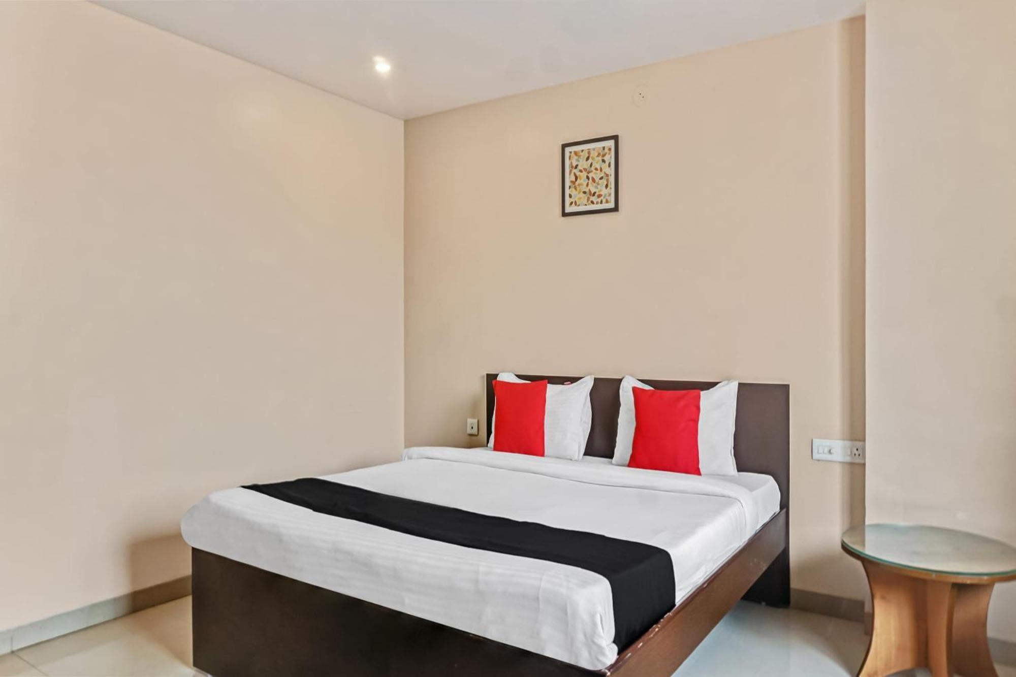 Hotel O Log Inn Plaza Near Eon It Park 푸네 외부 사진