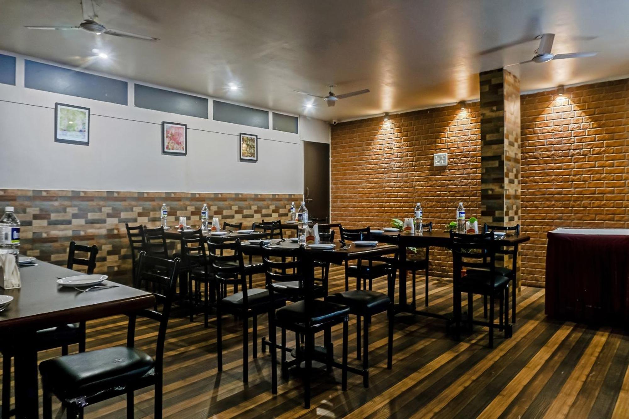 Hotel O Log Inn Plaza Near Eon It Park 푸네 외부 사진