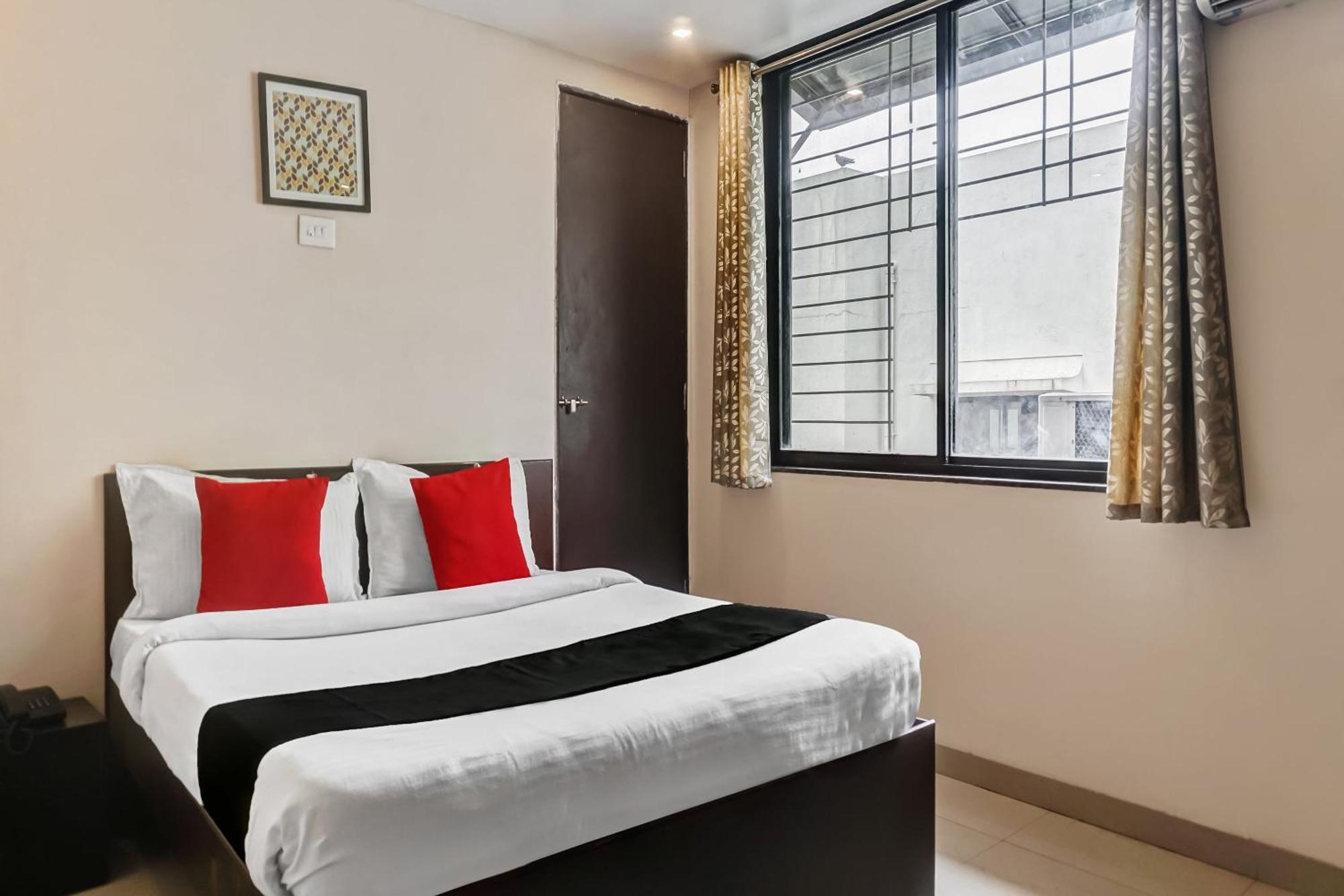 Hotel O Log Inn Plaza Near Eon It Park 푸네 외부 사진