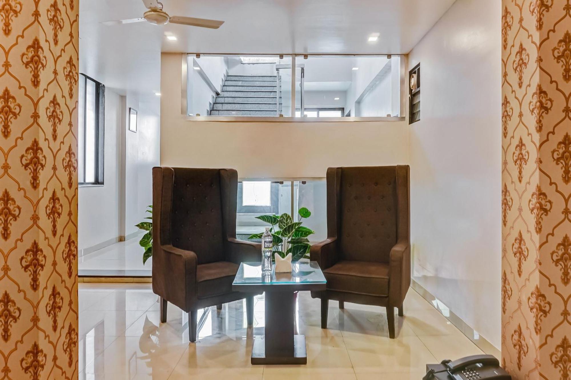 Hotel O Log Inn Plaza Near Eon It Park 푸네 외부 사진